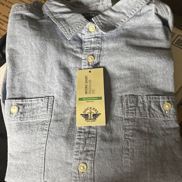 NWT Dockers Work Shirt Button Down Chambray Heathered Blue Long Sleeve - Picture 2 of 10